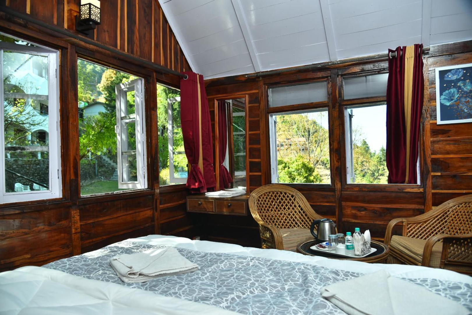 Kumaon Roop Resort Near Kainchi Dham Nainital Bagian luar foto