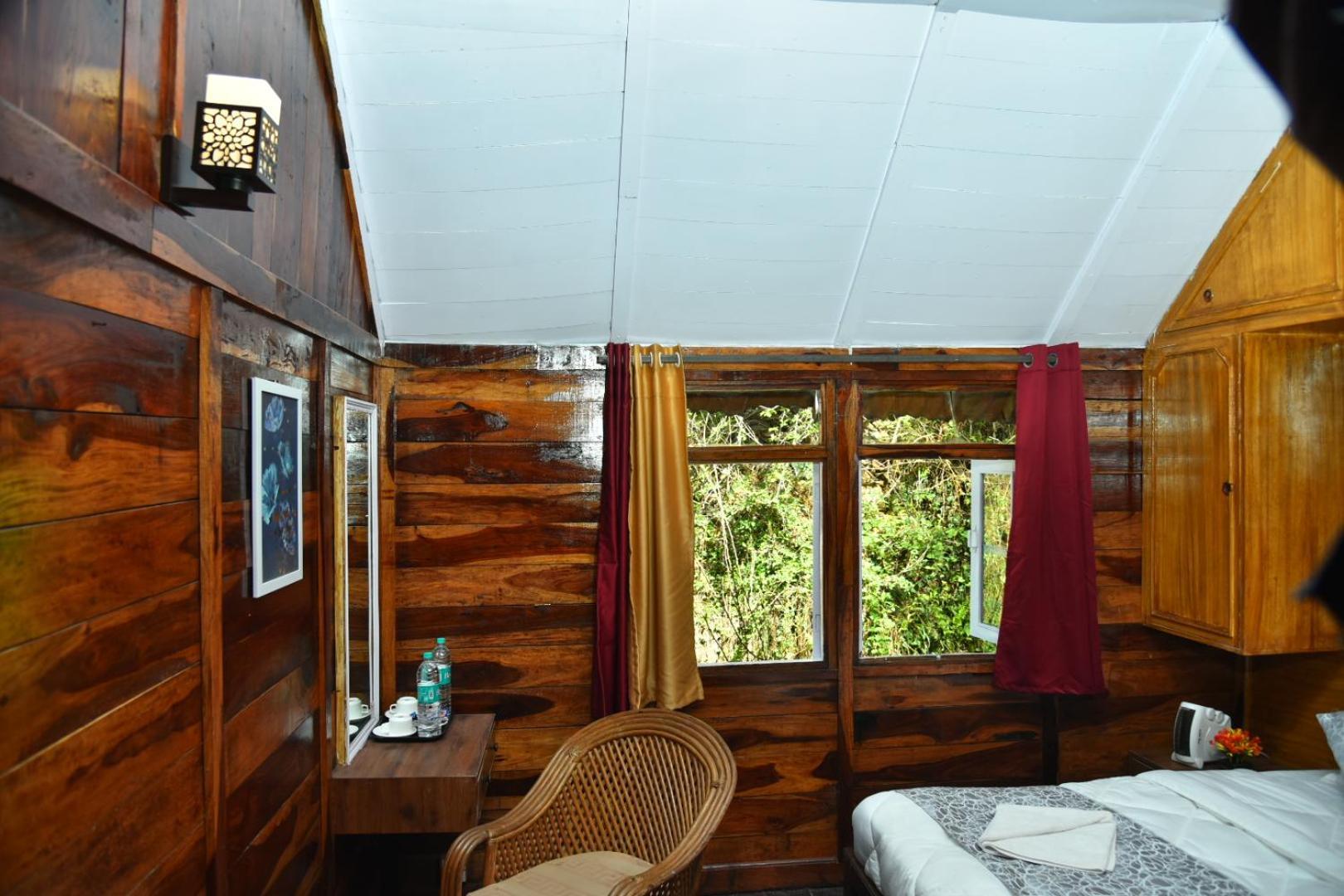 Kumaon Roop Resort Near Kainchi Dham Nainital Bagian luar foto