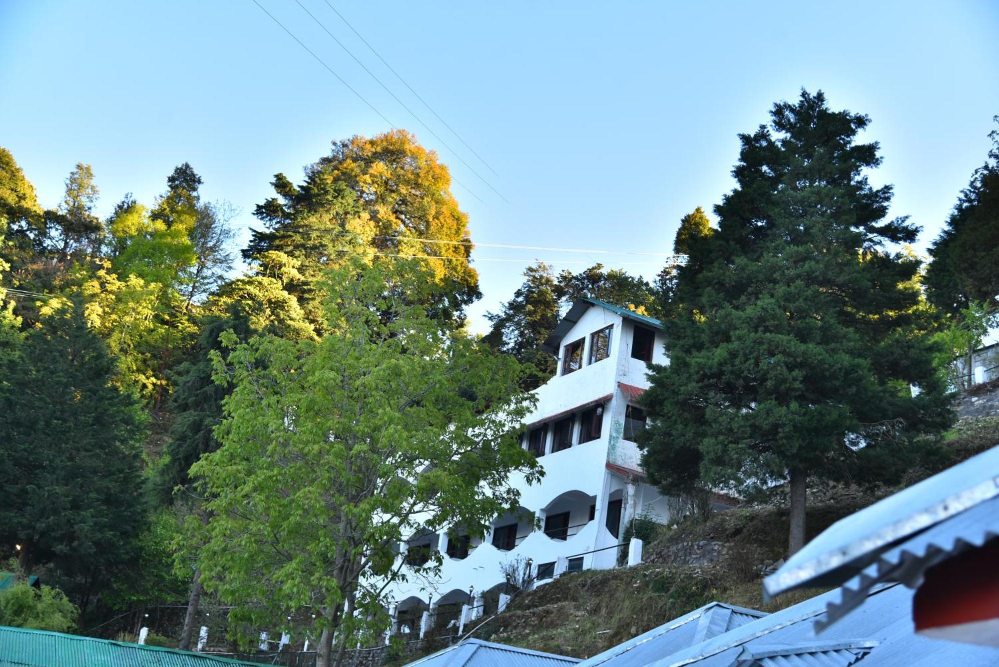 Kumaon Roop Resort Near Kainchi Dham Nainital Bagian luar foto