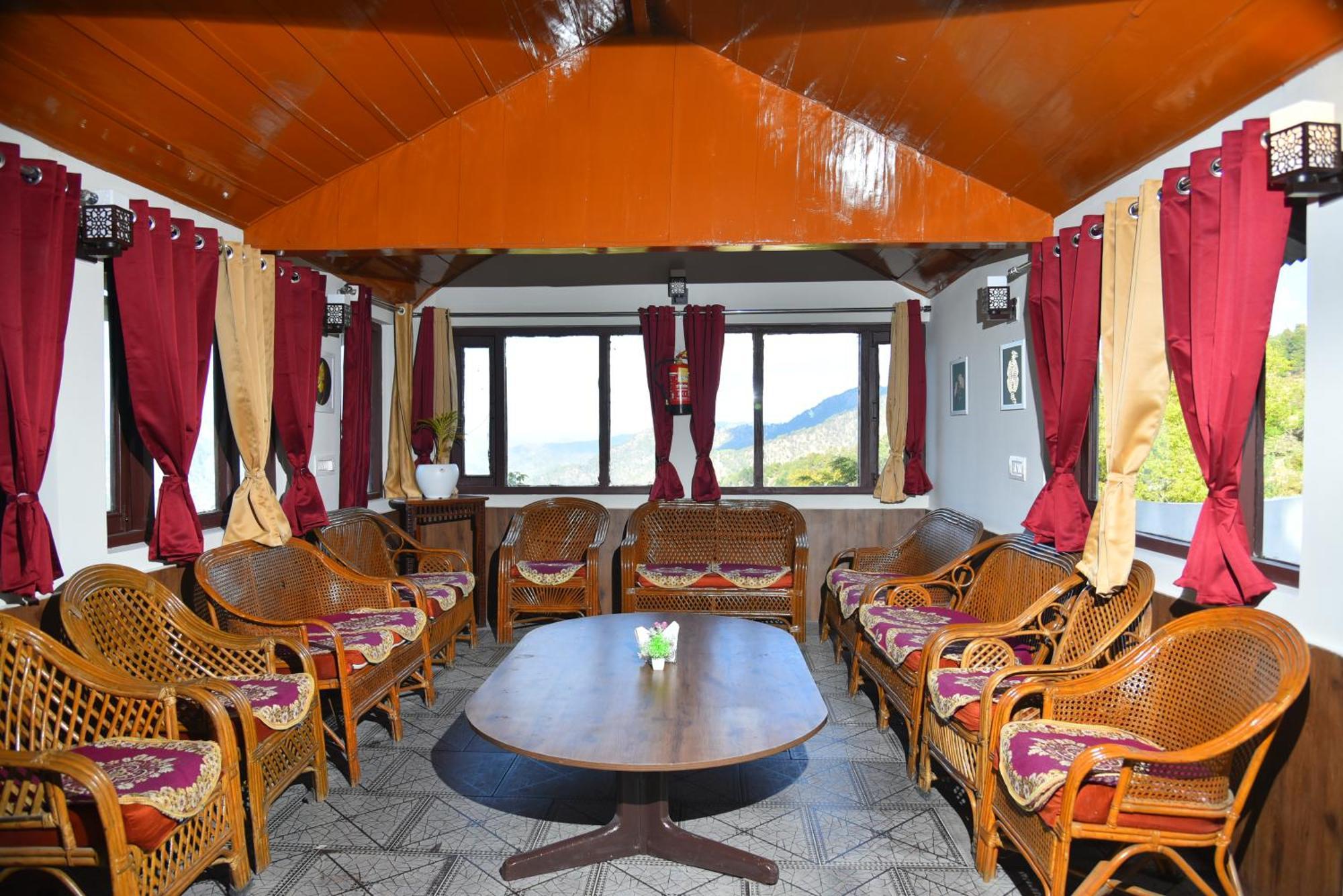 Kumaon Roop Resort Near Kainchi Dham Nainital Bagian luar foto