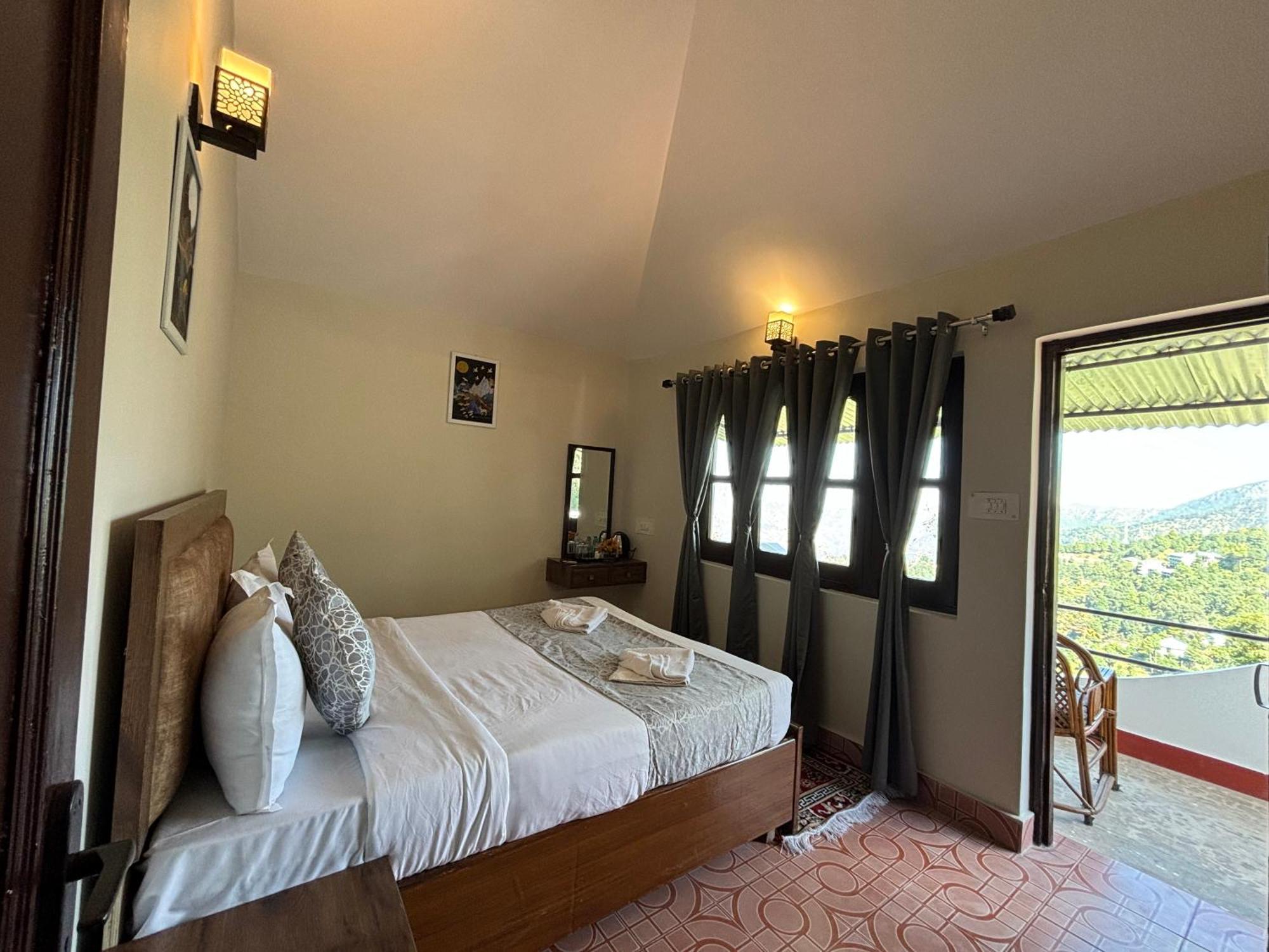 Kumaon Roop Resort Near Kainchi Dham Nainital Bagian luar foto