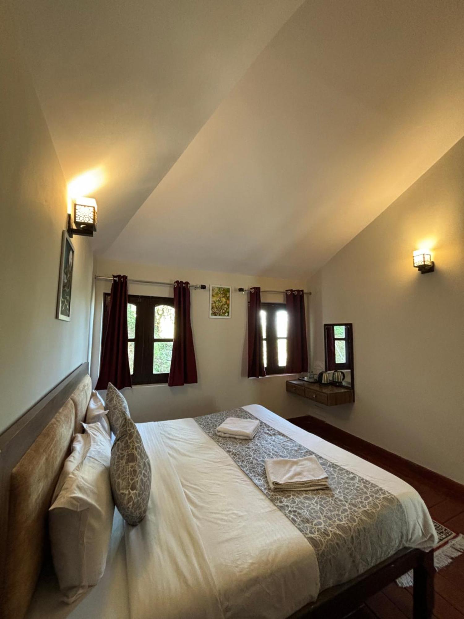 Kumaon Roop Resort Near Kainchi Dham Nainital Bagian luar foto